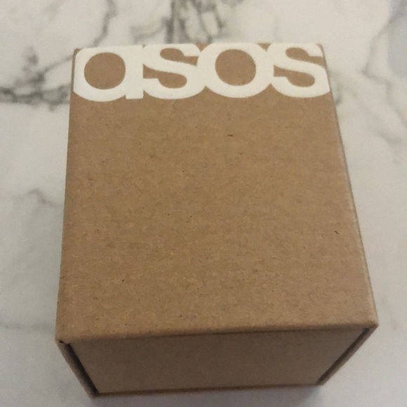 Brand New in Box ASOS Dragon Watch Pink and Black - Picture 3 of 4